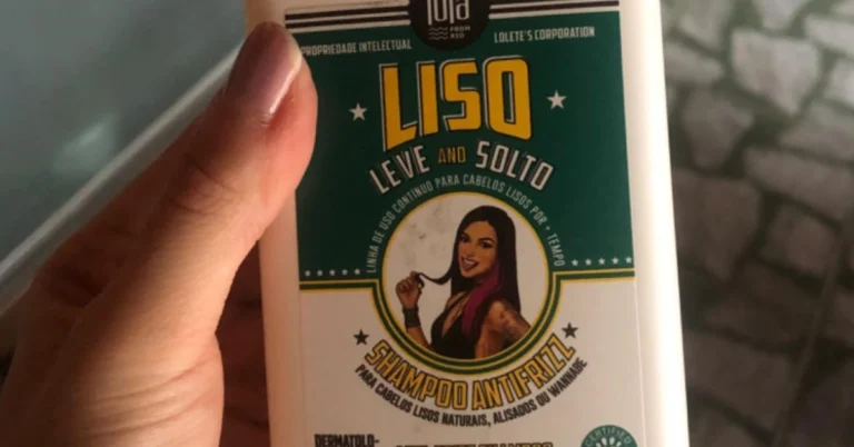 Liso-Leve-e-Solto-Shampoo-Lola-Cosmetics